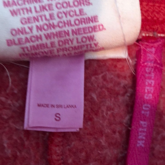 Sweats - Picture 6 of 6